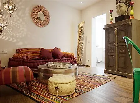 فندق Viii